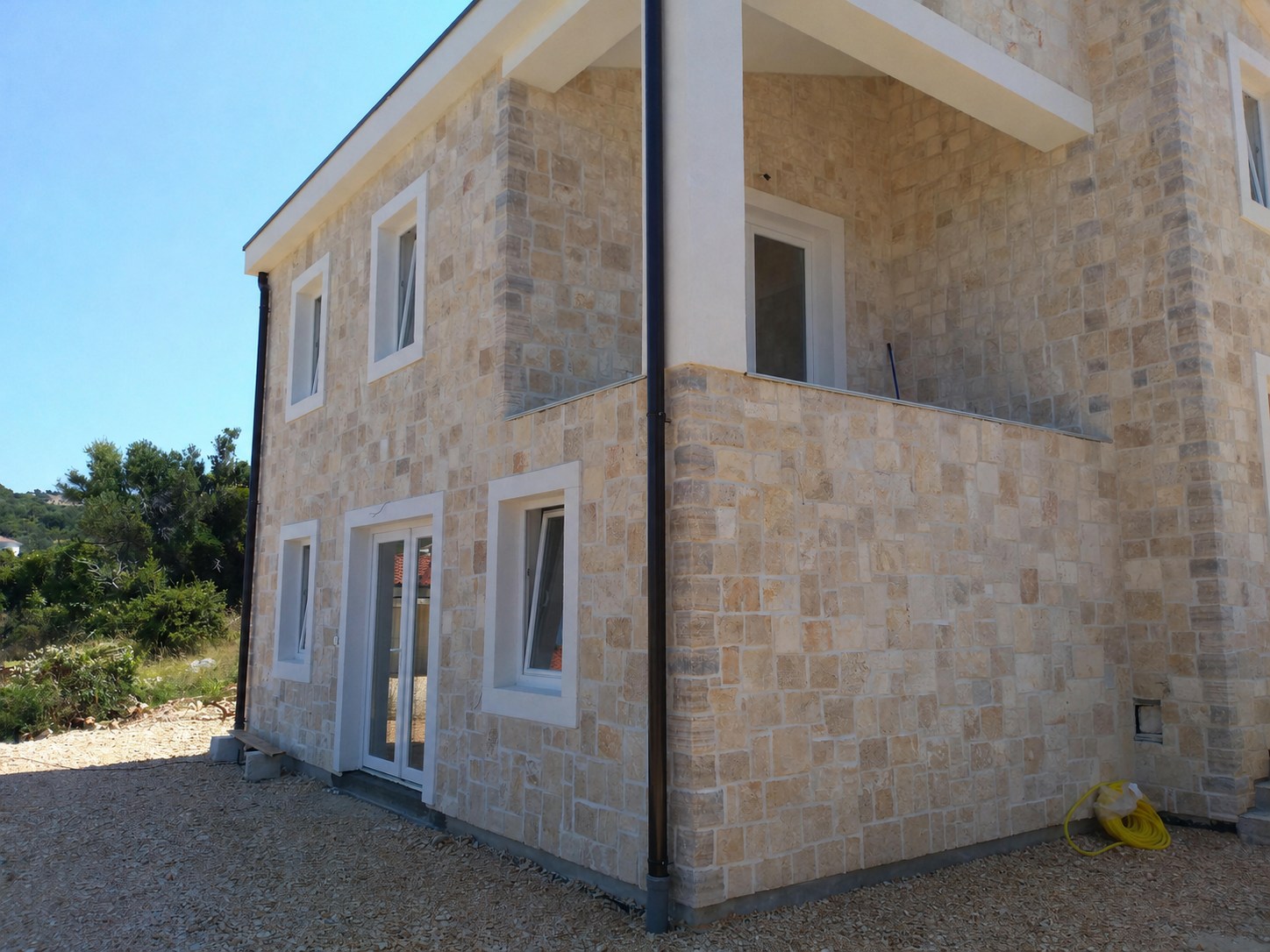 Stone holiday home in Jakišnica